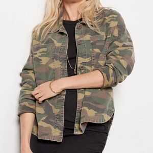 Sundry Camo Shacket